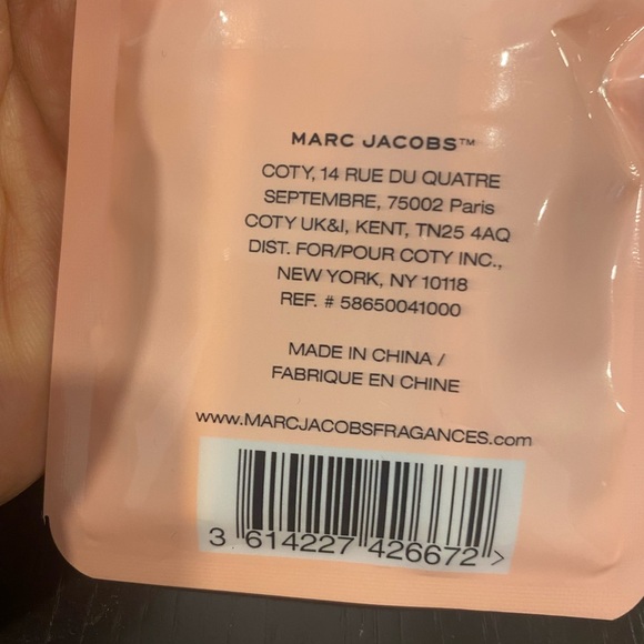 Marc Jacobs hair pin set - Picture 3 of 4